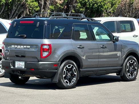 Used 2023 Ford Bronco Sport Outer Banks w/ Tech Package AWD/4WD image 4