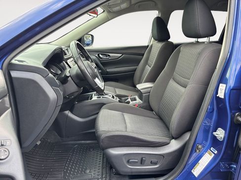 Used 2020 Nissan Rogue SV FWD image 7