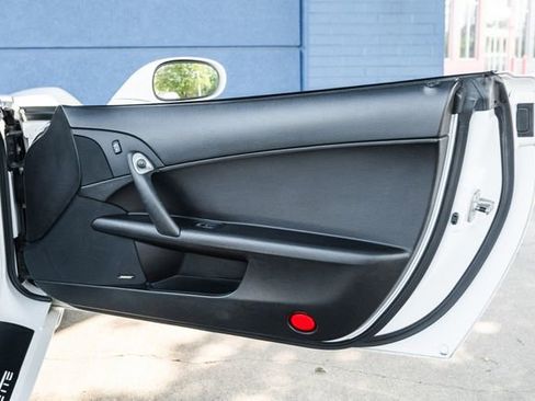 Used 2006 Chevrolet Corvette Convertible w/ Preferred Equipment Group image 76