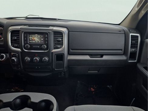 Used 2024 RAM 1500 Classic SLT AWD/4WD image 22