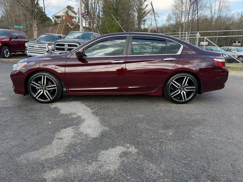 Used 2017 Honda Accord Sport image 4