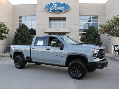 Used 2025 Chevrolet Silverado 2500 ZR2 w/ ZR2 Bison Edition AWD/4WD image 1