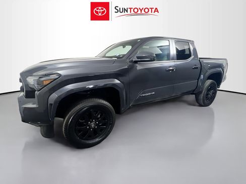 Used 2024 Toyota Tacoma SR5 RWD image 9