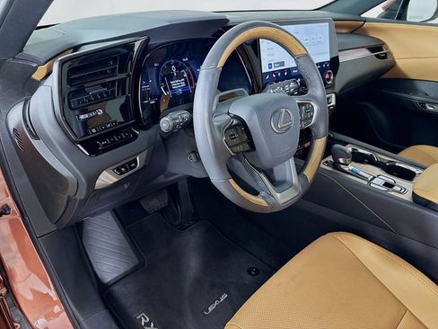 Certified 2025 Lexus RX 350 Premium image 9