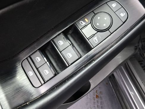 Used 2024 Nissan Rogue S AWD/4WD image 24