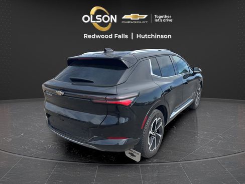 Used 2025 Chevrolet Equinox EV LT w/ Convenience Package image 5