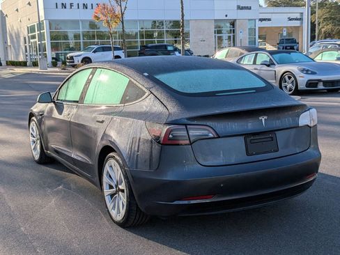 Used 2022 Tesla Model 3 Standard Range image 5
