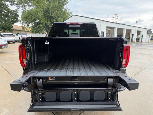 Used 2024 GMC Sierra 1500 Denali w/ Denali Reserve Package AWD/4WD image 34