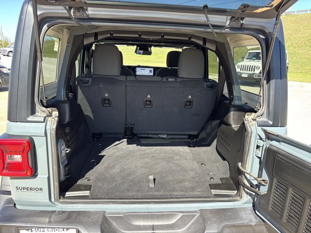 Used 2026 Jeep Wrangler Unlimited Rubicon AWD/4WD image 6