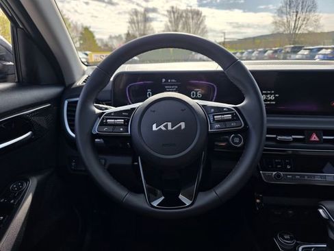 New 2026 Kia Seltos S AWD/4WD image 23
