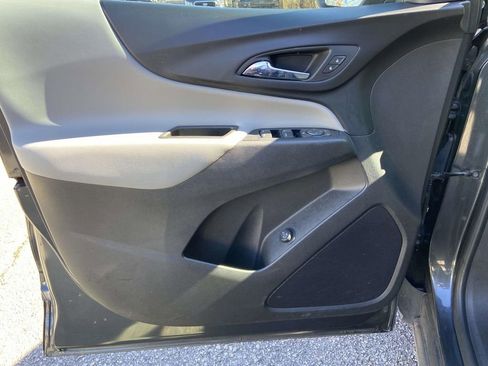 Used 2019 Chevrolet Equinox LT image 11