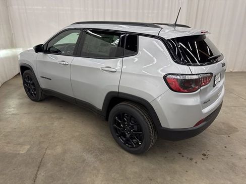 New 2026 Jeep Compass Latitude image 26