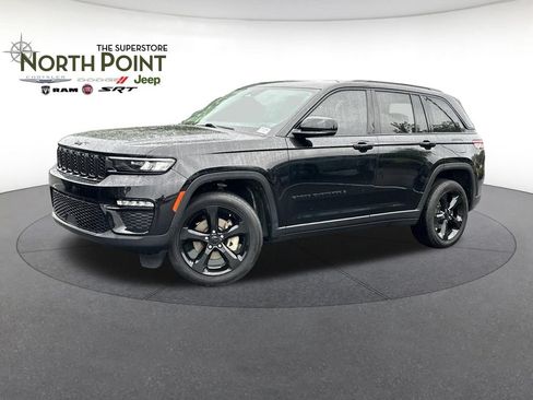 Certified 2023 Jeep Grand Cherokee Limited w/ Black Appearance Package AWD/4WD image 1