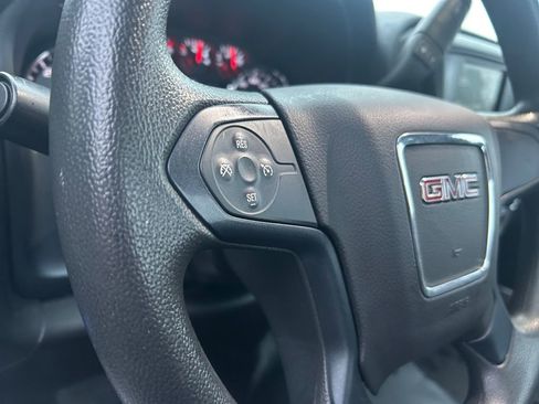 Used 2018 GMC Sierra 1500 2WD Regular Cab image 17