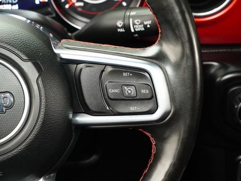 Used 2020 Jeep Gladiator Rubicon AWD/4WD image 22