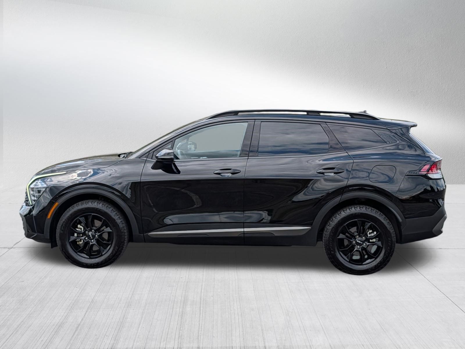Certified 2024 Kia Sportage X-Pro AWD/4WD image 4