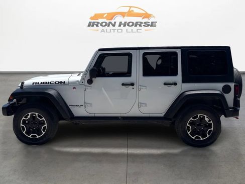 Used 2016 Jeep Wrangler Unlimited Rubicon AWD/4WD image 8