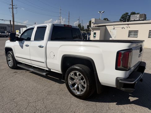 Used 2017 GMC Sierra 1500 SLT w/ Max Trailering Package AWD/4WD image 5