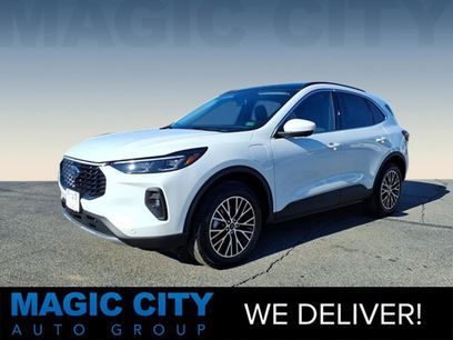 Used 2025 Ford Escape SE w/ PHEV Premium Package