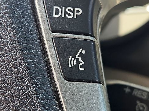 Used 2013 Toyota Highlander SE AWD/4WD image 27