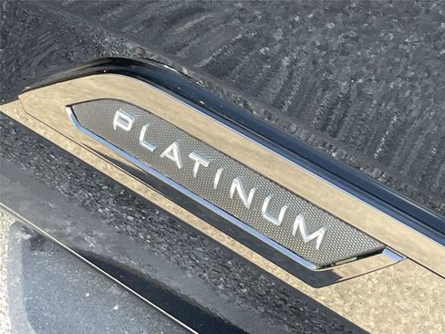 Used 2024 Toyota Tundra Platinum AWD/4WD image 10