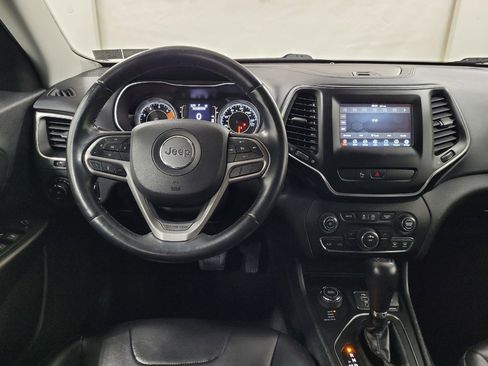 Used 2019 Jeep Cherokee Latitude Plus AWD/4WD image 22