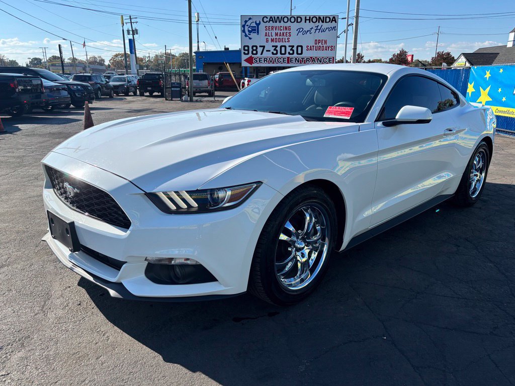 Used 2015 Ford Mustang Premium RWD image 6