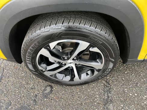 Used 2024 Chevrolet Trax RS w/ Sunroof Package image 10