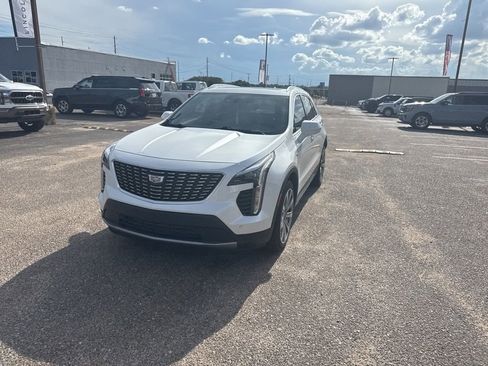 Used 2019 Cadillac XT4 Premium Luxury w/ Driver Assist Package FWD image 5