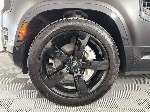 Used 2023 Land Rover Defender 110 X-Dynamic SE image 30