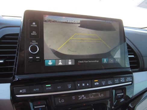 Certified 2025 Honda Odyssey Touring image 23