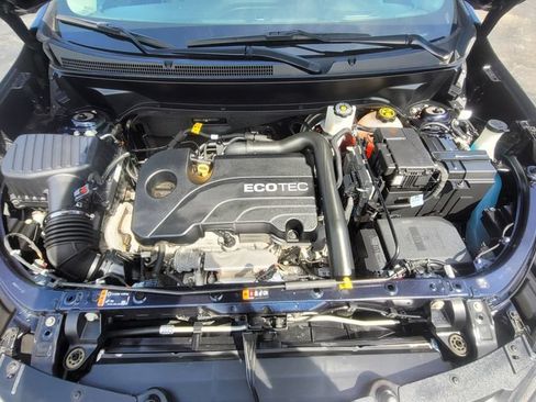 Used 2020 Chevrolet Equinox LT w/ Driver Convenience Package FWD image 17