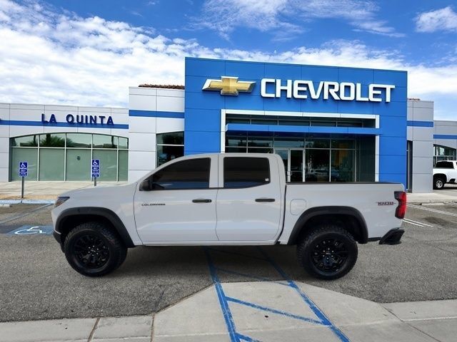 Used 2024 Chevrolet Colorado Trail Boss w/ Advanced Trailering Package AWD/4WD image 5