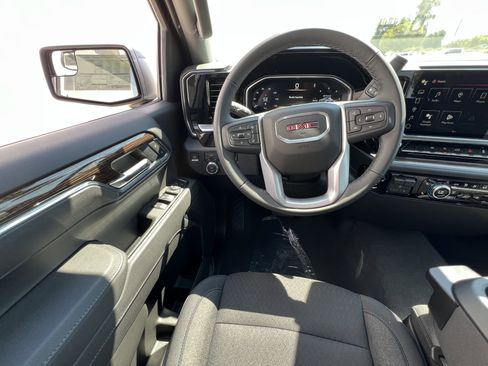 New 2026 GMC Sierra 1500 Elevation image 23
