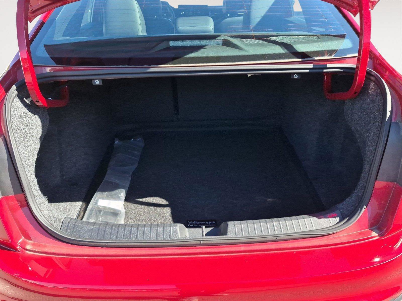 Certified 2025 Volkswagen Jetta GLI Autobahn FWD image 14