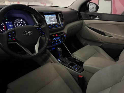 Used 2018 Hyundai Tucson Value FWD image 20