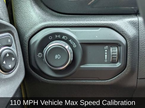 Used 2023 Jeep Wrangler Unlimited Sahara AWD/4WD image 28
