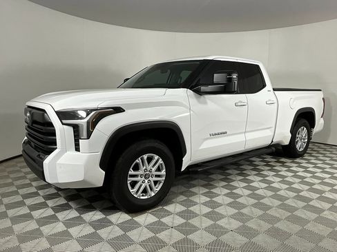 Used 2022 Toyota Tundra SR5 w/ SR5 Premium Package image 1