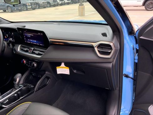 Used 2024 Chevrolet TrailBlazer ACTIV w/ Driver Confidence Package FWD image 18