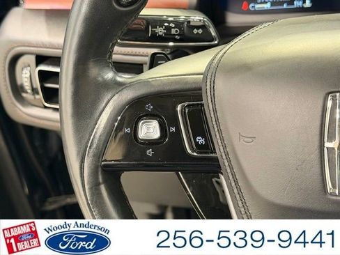 Used 2022 Lincoln Aviator Reserve w/ Elements Package Plus image 11
