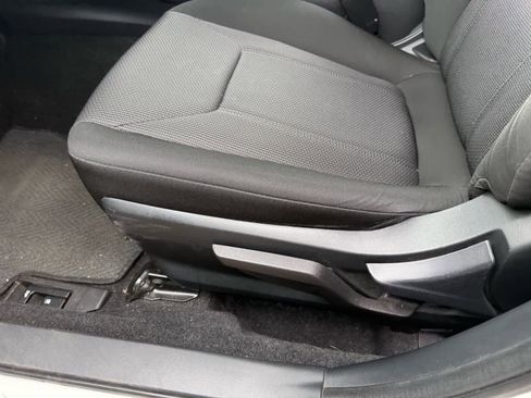 Used 2017 Subaru Impreza 2.0i Premium image 14