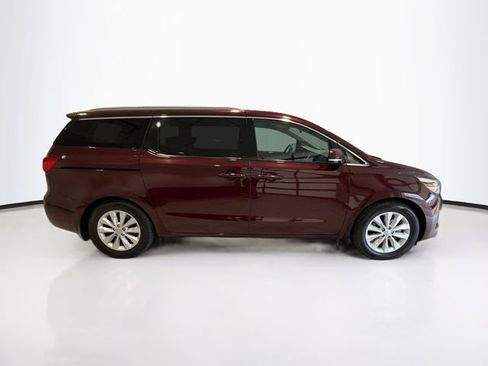Used 2015 Kia Sedona EX image 8