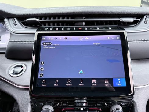 New 2025 Jeep Grand Cherokee L Limited w/ Black Appearance Package image 14