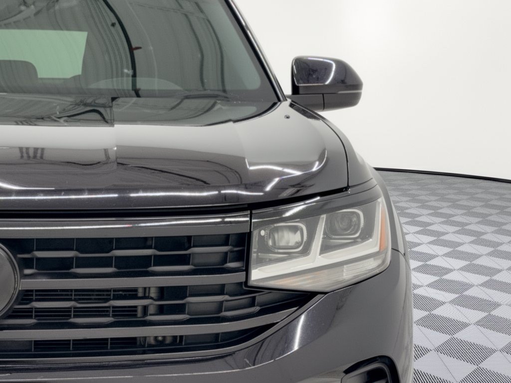 Used 2020 Volkswagen Atlas Cross Sport SE w/ Towing Package FWD image 12