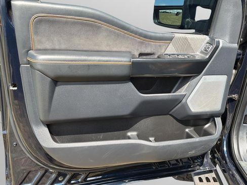 Used 2024 Ford F350 Platinum w/ Tremor Off-Road Package AWD/4WD image 17