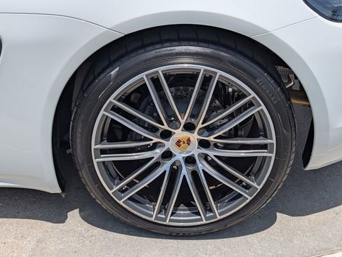 Certified 2025 Porsche 718 Boxster RWD image 30