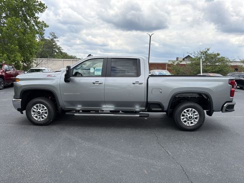 New 2026 Chevrolet Silverado 2500 LT AWD/4WD image 8