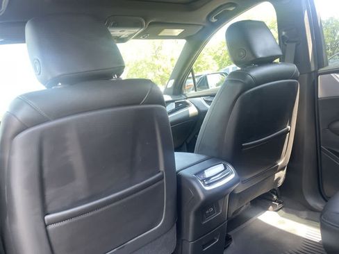 Used 2024 Cadillac XT6 Premium Luxury w/ LPO, Floor Liner Package AWD/4WD image 21