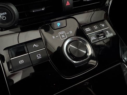 Certified 2023 Subaru Solterra AWD image 25