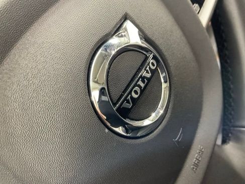 Used 2025 Volvo XC90 B6 Plus AWD/4WD image 42